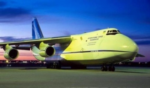 Tại triển lãm hàng không Paris năm 2013, Ukraine từ chối bán máy bay vận tải hạng nặng An-124 và An-225 cho Trung Quốc